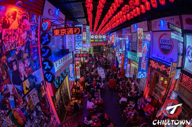 Image for article titled Tokyo Drinking Street Recreated In Vietnam