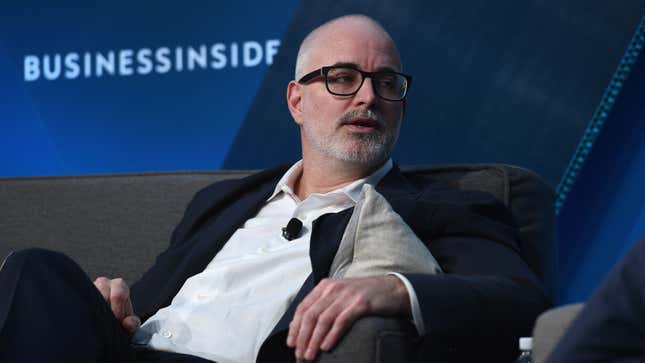 Image for article titled Hearst President Troy Young Has Apparently Just Realized Other People Can Hear Him [Updated]