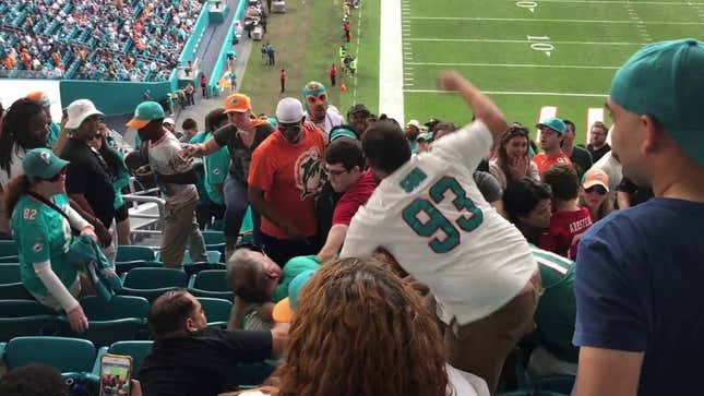 Messy Niners-Dolphins Stadium Brawl Punctuated By Miami Fan Complaining About Play-Calling