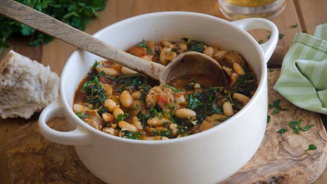 Image for article titled Last Call: White bean kale soup, but make it summery