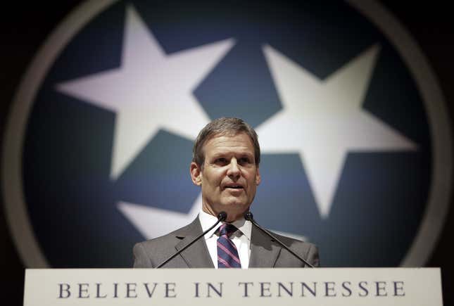 Image for article titled Tennessee Governor to Sign Adoption Bill Targeting LGBTQ Couples