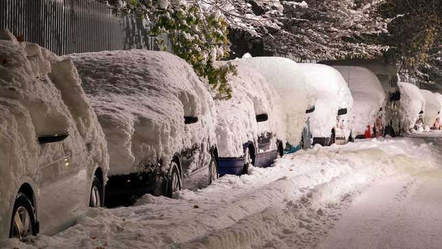 Image for article titled How Do You Get The Snow Off Of Your Car?