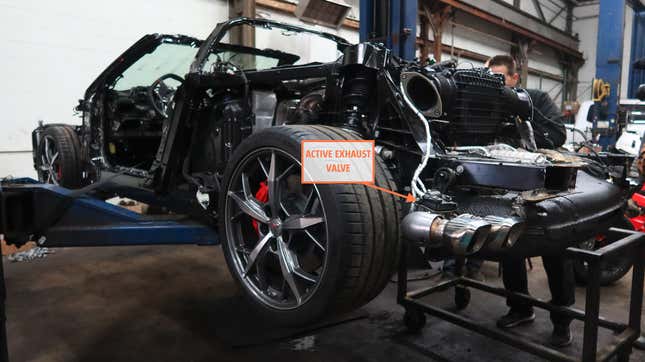 Image for article titled I Helped Reassemble A Stripped-Down 2020 Chevy Corvette C8. What I Saw Was Beautiful