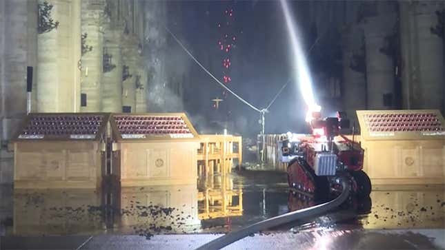 Image for article titled Meet Colossus: The French Firefighting Robot That Helped Save Notre-Dame
