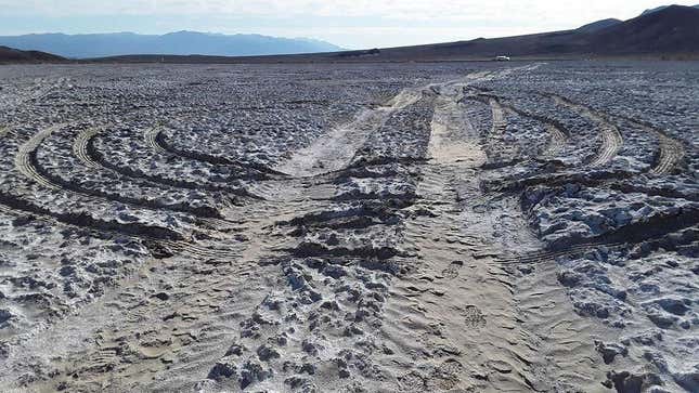 Image for article titled Inconsiderate Assholes Are Damaging Parts Of Death Valley