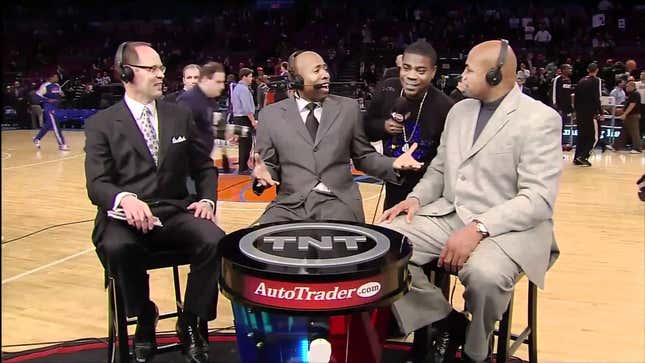 Tracy Morgan Shares Naughty Thoughts About Sarah Palin With The TNT Crew