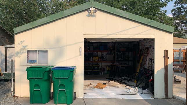 Image for article titled What&#39;s Something In Your Garage That Might Be A Relationship Red Flag?