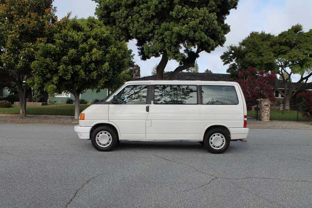 Image for article titled At $5,000, Does This 1993 VW EuroVan MV Totally Mean it’s Van Time?