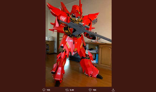 Image for article titled And Now, Some Excellent Gundam Model Cosplay