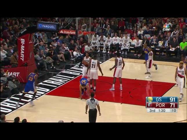 For One Quarter Last Night, Steph Looked Like Steph Again