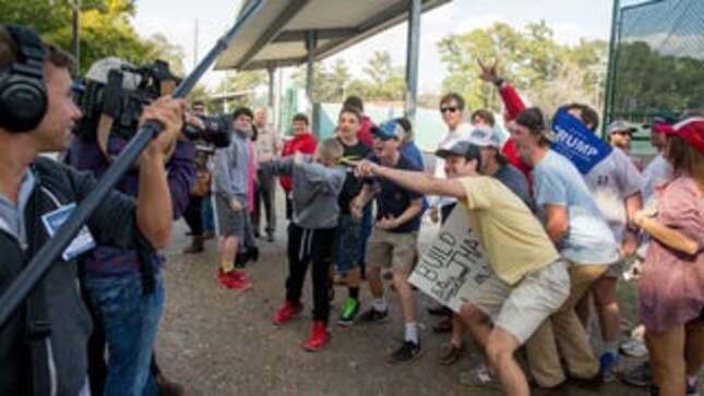 Image for article titled Our Condolences to the Founder of 'Students for Trump,' Who Faked Being a Lawyer and Might Go to Jail