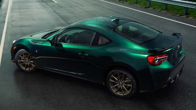 Image for article titled The Very Green Toyota 86 Hakone Edition Package Will Cost You $30,825