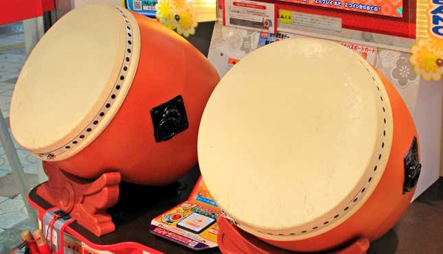 Image for article titled Footage Of Alleged Taiko No Tatsujin Robbery At Japanese Arcade [Update]