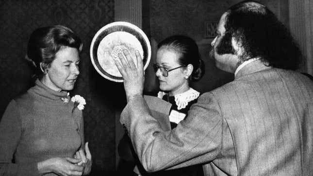 Image for article titled Let's Bring Back Pieing Politicians