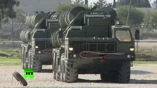 Rhetoric Heats Up As Russian S-400 Missiles Arrive In Syria; Germany Joins The Fight Against ISIS
