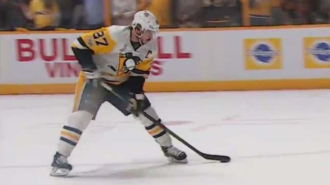 Sidney Crosby Can't Do This Himself, But He Damn Well Tried