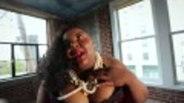 Meet Mz. 007, the 'Fat Fly Chick' Who Is Very Important