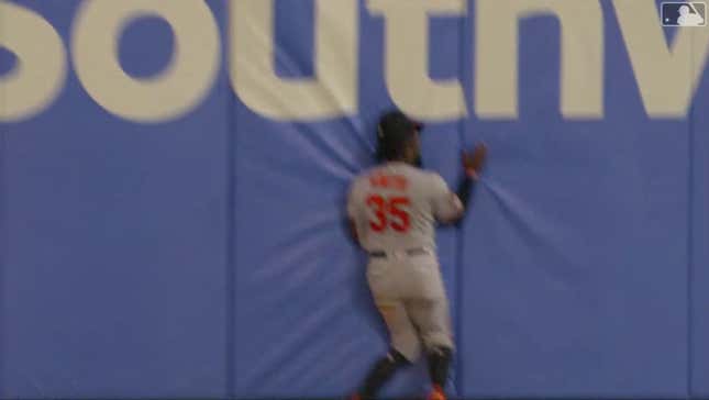 Image for article titled Very Orioles Sequence Starts With Highlight Catch And Ends With Injury And Failure