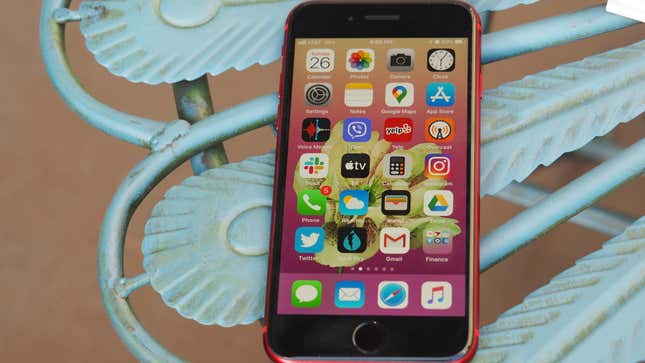 iPhone SE 2020 Review: Not For Gadget Geeks, But The Mainstream User