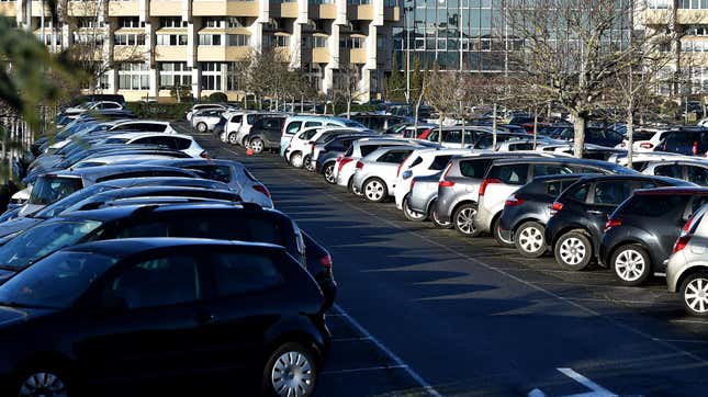 Image for article titled Why Do You Leave Your Car Unlocked?