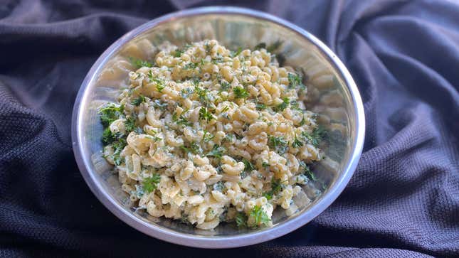 Garlicky Lemon Herb Macaroni Salad