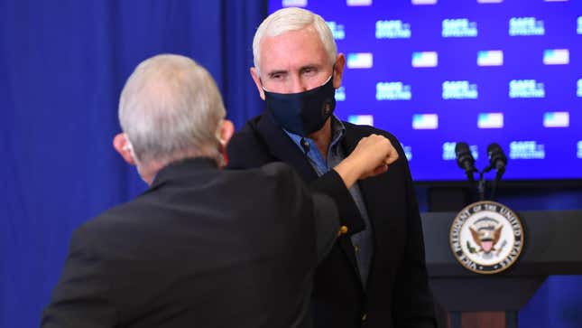 Image for article titled A Running List of Right-Wing Politicians and Media Figures Who Downplayed the Virus But Skipped the Line to Get a Vaccine