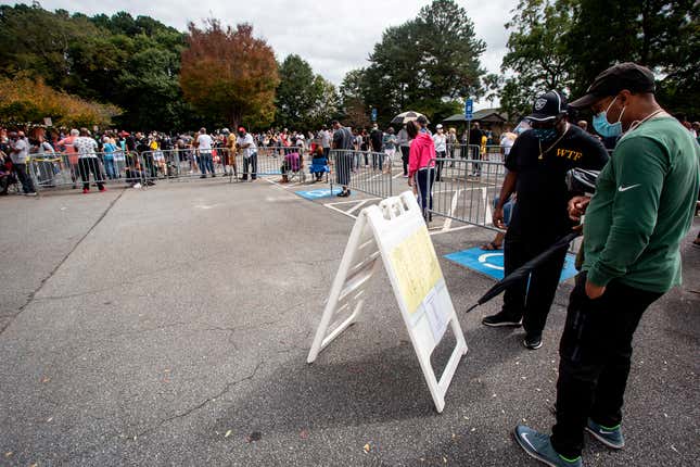 Image for article titled Georgia Sees Unprecedented Turnout, Long Lines on First Day of Early In-Person Voting