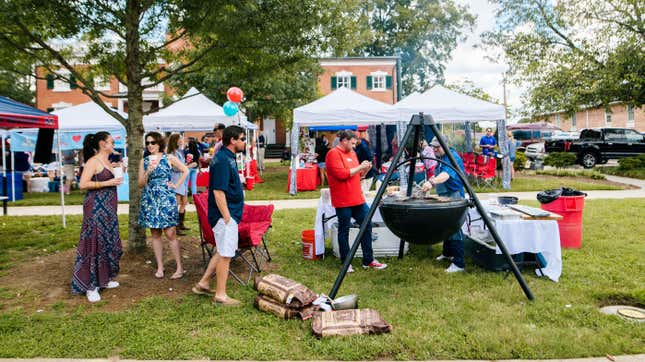 Image for article titled The 5 commandments of proper tailgating, from a parking lot master chef