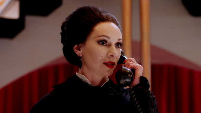 Image for article titled Peter Strickland on His Retail Nightmare In Fabric and Impossible Filmmaking