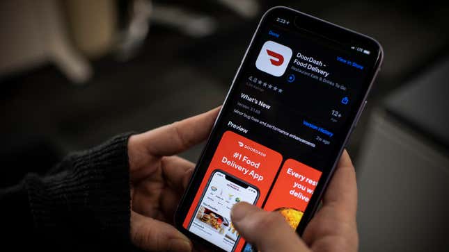 Image for article titled DoorDash Drivers Game The App To Get Paid More