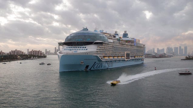 Cruise Ships Will Be 8 Times Larger Than The Titanic By 2050