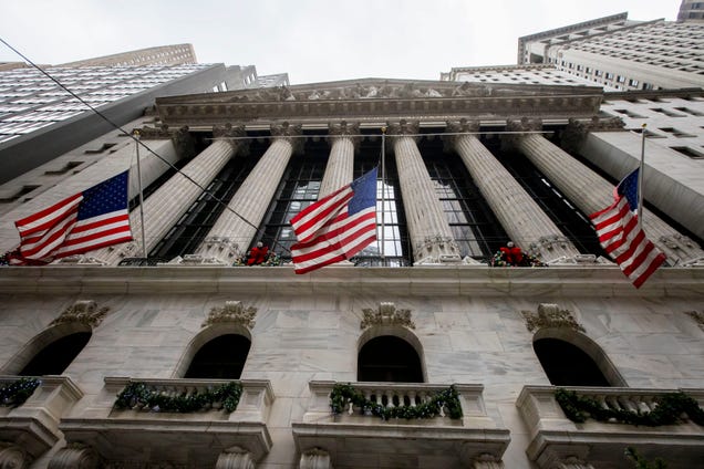 Why diversification away from Magnificent 7 stocks matters more than ever, according to a strategist