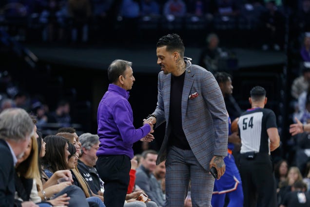 Matt Barnes removed from Sacramento Kings broadcast [Update]