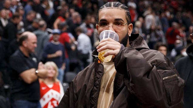 Internet Reacts to Drake Dropping a 100 Gigs of Unreleased Content