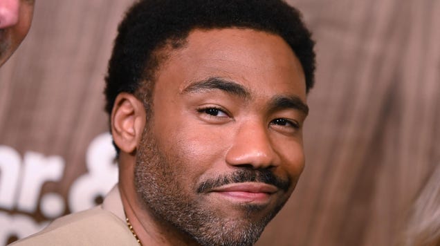 Donald Glover swears he's not the one holding up the Community movie this time