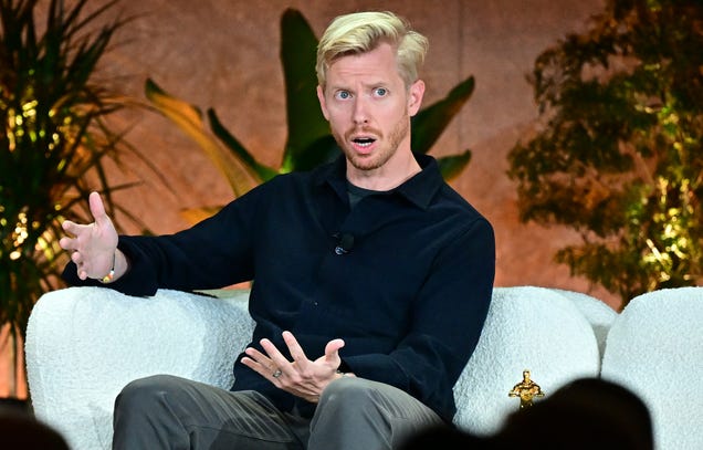 Reddit is taking on Google and OpenAI with its own AI chatbot