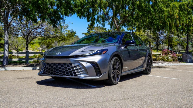 Compare The 2025 Toyota Camry's Comfort And Sport Trims From Every Angle