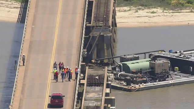 Barge Slams Into Texas Bridge, Partially Collapsing It And Sending Oil Into The Water