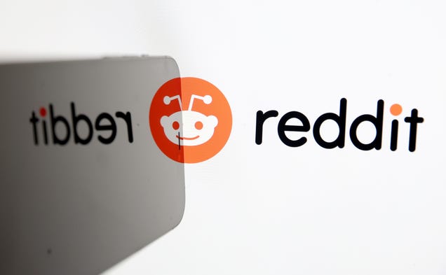 Should investors buy Reddit stock? 4 things to know consider as the social media company IPOs thumbnail