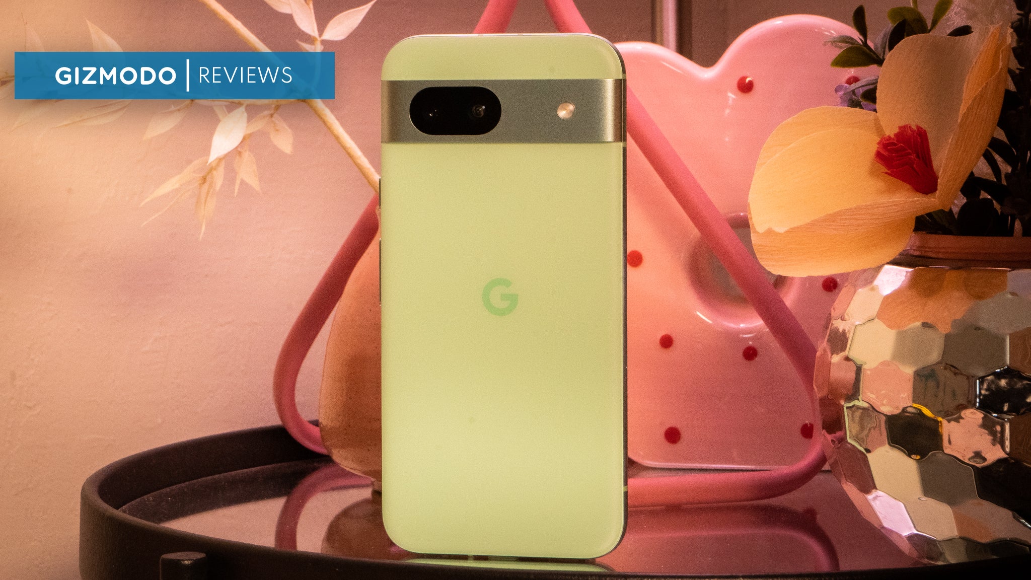 Обзор Google Pixel 8a: самый доступный путь к ИИ-плюшкам Google