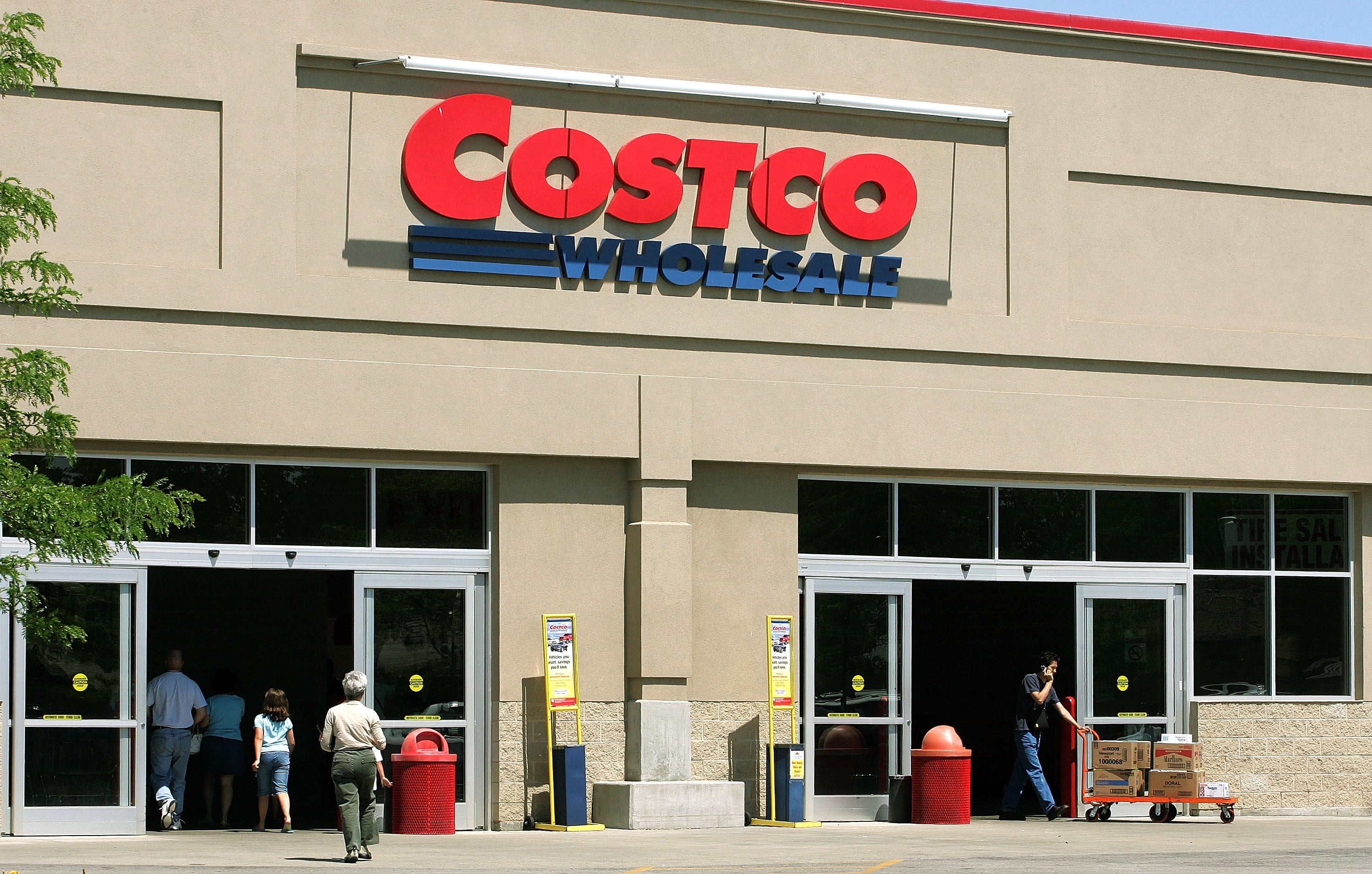 Image for Costco defies tariff concerns – but the stock still slips