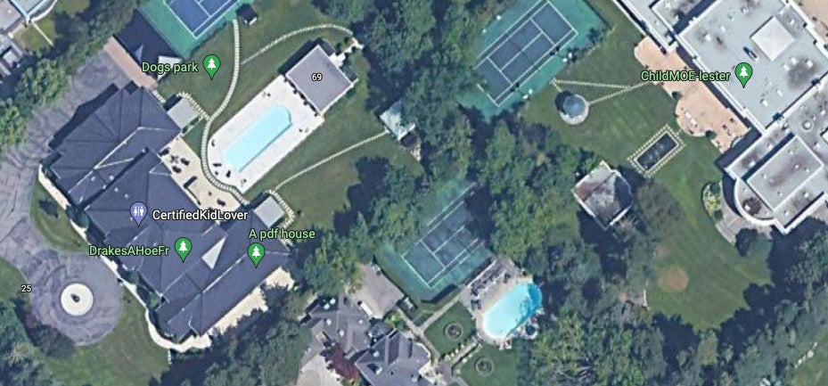 Поклонники переименовали особняк Дрейка в «Дом Кендрика» на Google Maps
